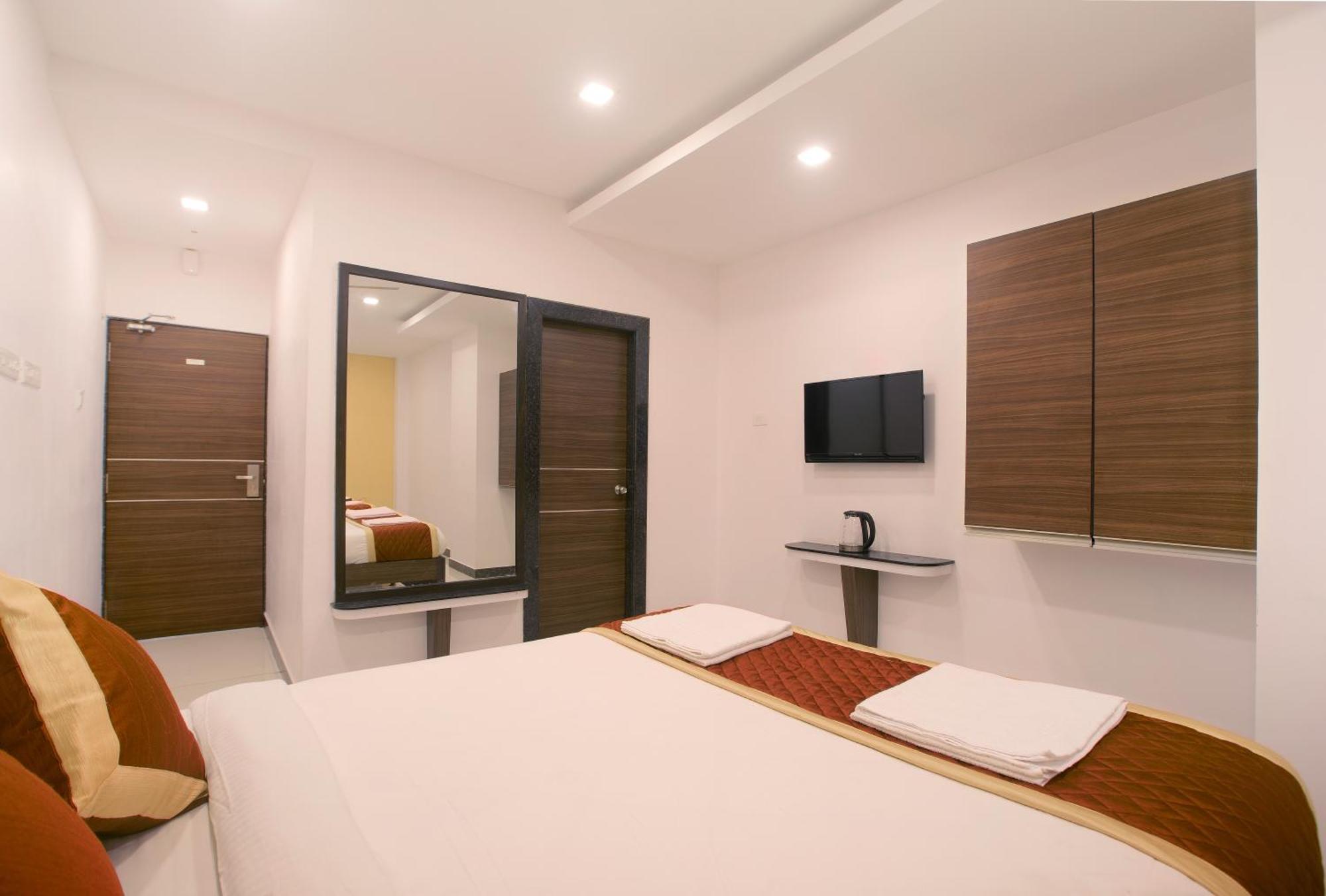 Manjhi Residency Hotel Tiruchirappalli Exterior photo