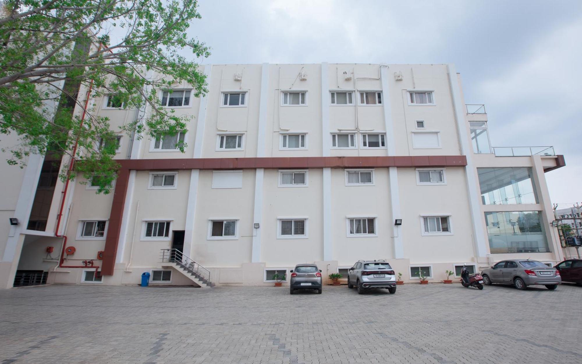Manjhi Residency Hotel Tiruchirappalli Exterior photo