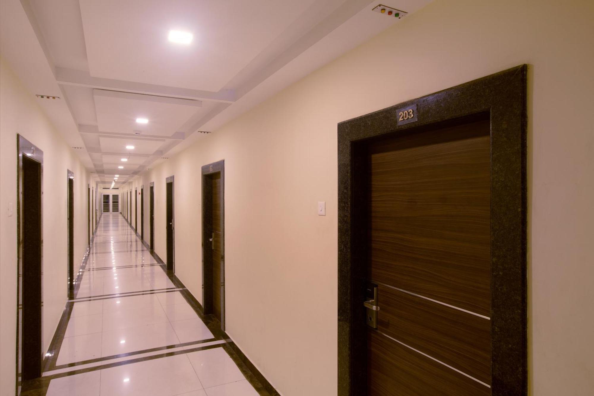 Manjhi Residency Hotel Tiruchirappalli Exterior photo