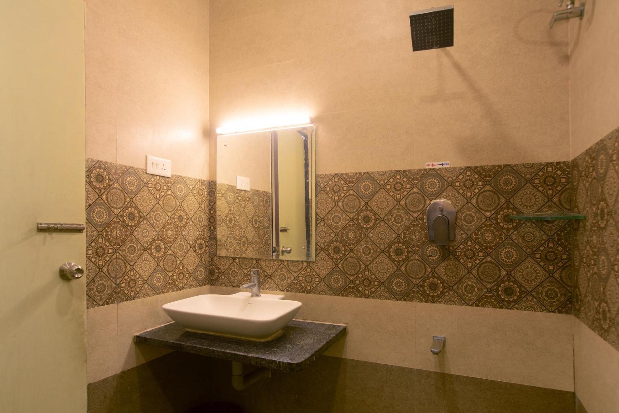 Manjhi Residency Hotel Tiruchirappalli Exterior photo